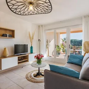  Appartement La Girelle De Giens