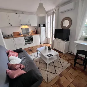 En Rez De Jardin Dans Résidence Hyères